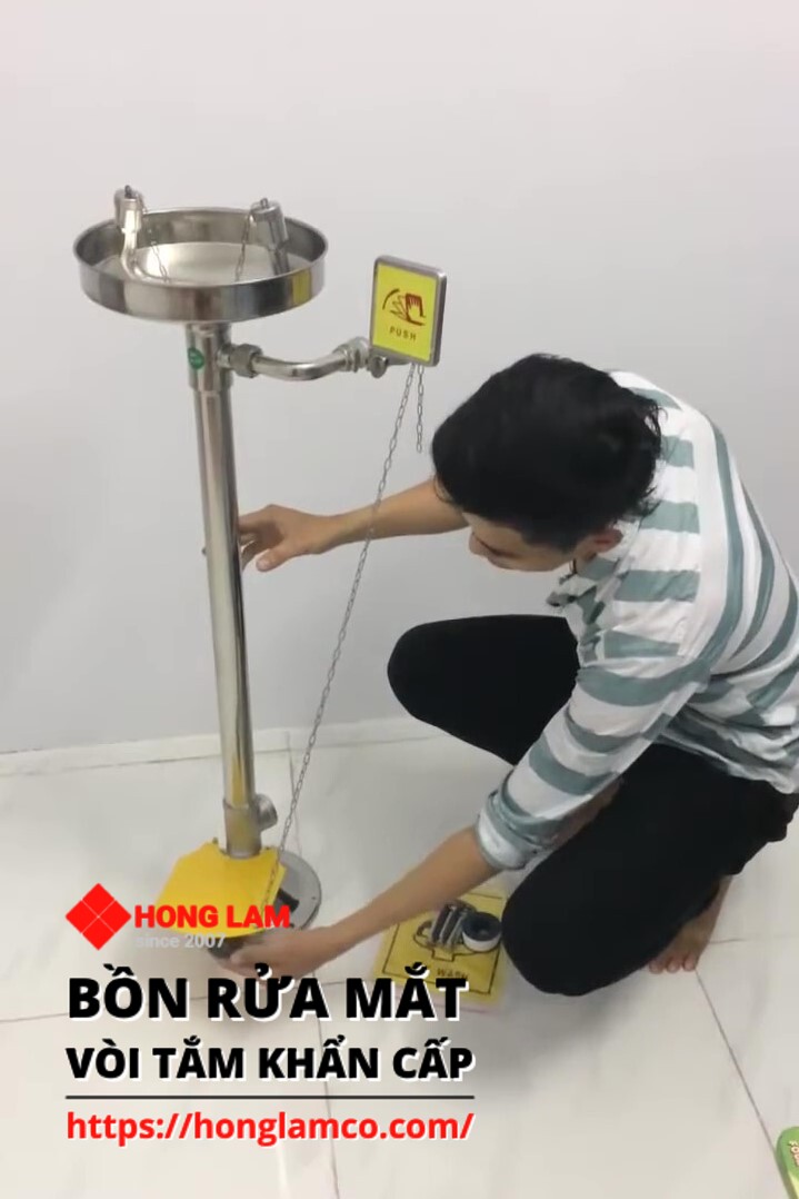 Bồn rửa mắt khẩn cấp UK304B